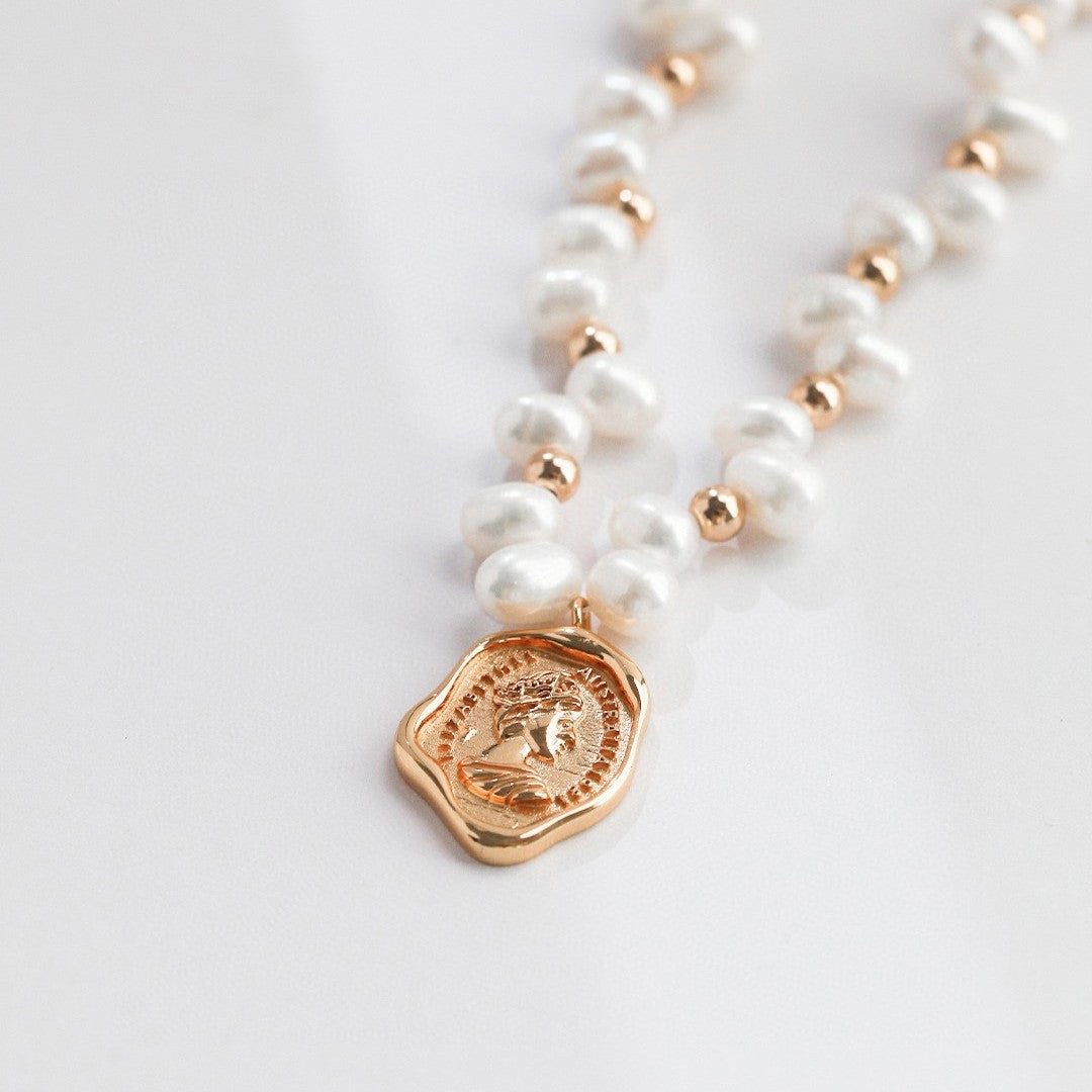 Royal Seal Pearl Necklace | S925 Sterling Silver, Vintage Gold
