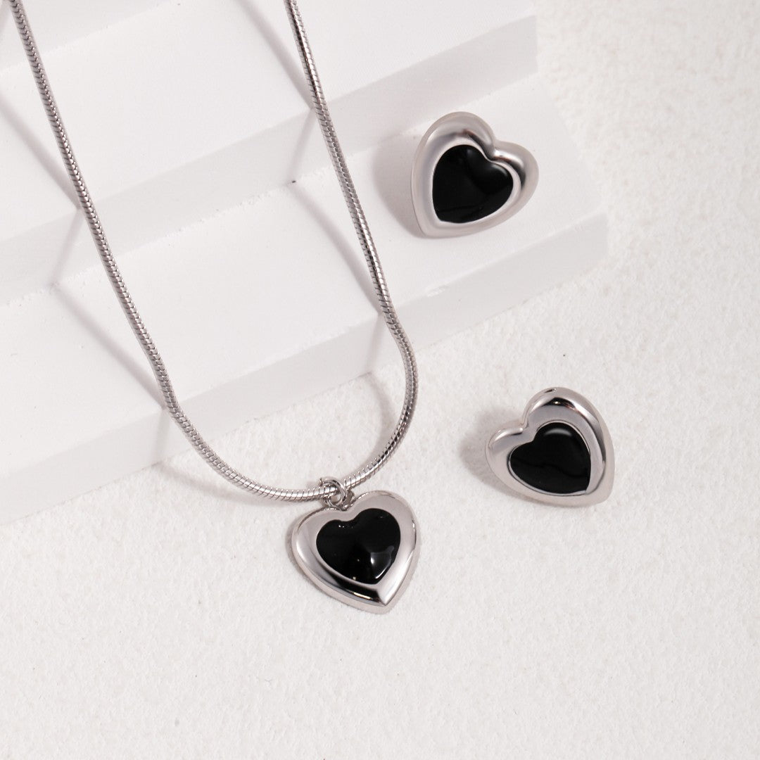 Black Onyx Heart Earrings | S925 Sterling Silver, Vintage Gold / White Gold