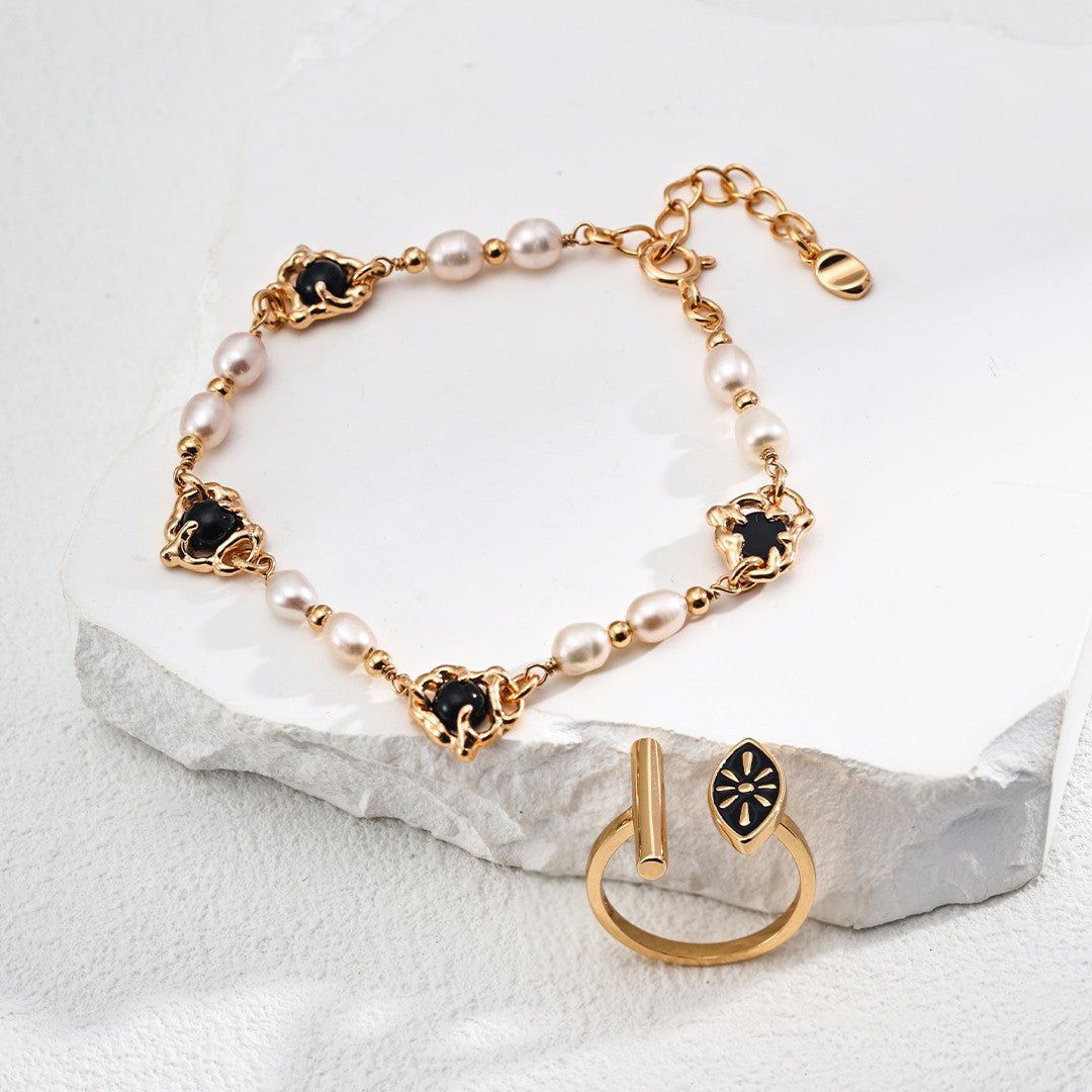 Vintage Pearl & Onyx Bracelet | S925 Sterling Silver, Vintage Gold