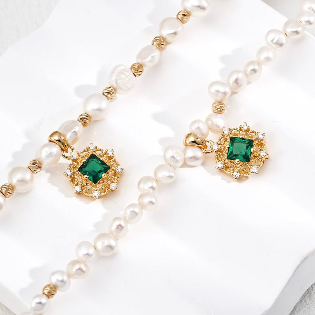 Emerald Pearl Pendant Necklace