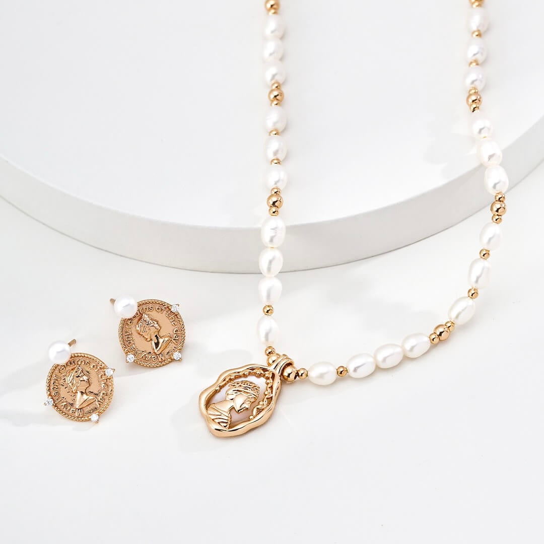 Vintage Pearl Cameo Necklace